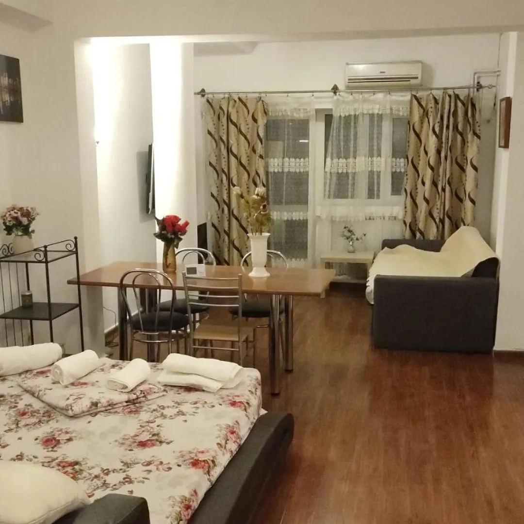 Old Center Apartament Bucharest Apartment